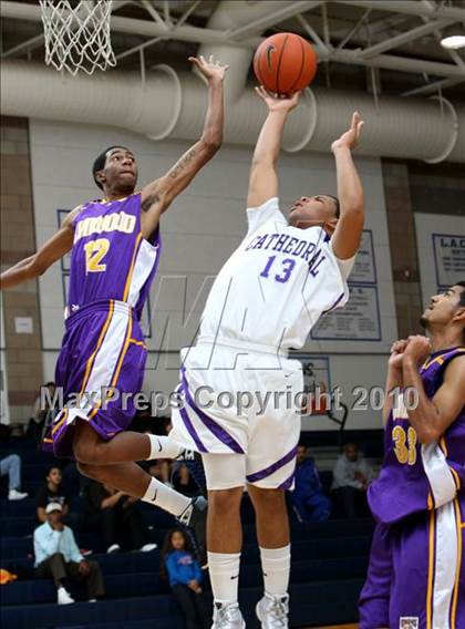 Thumbnail 2 in Cathedral vs. Lynwood (Johnnie Cochran Classic) photogallery.