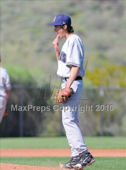 Thumbnail 1 in Desert Edge vs. San Elizario (Coach Bob National Invitational) photogallery.