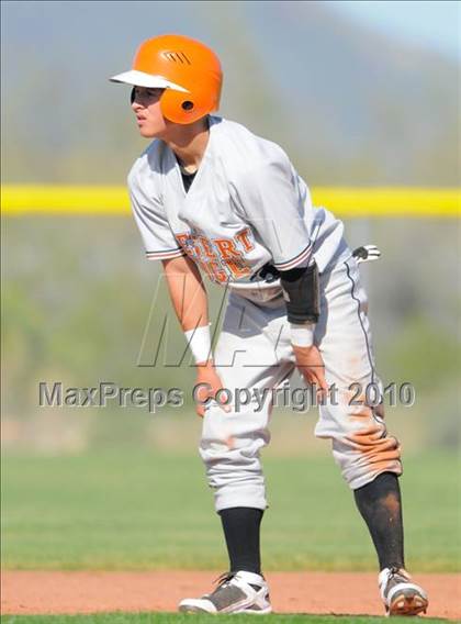 Thumbnail 3 in Desert Edge vs. San Elizario (Coach Bob National Invitational) photogallery.