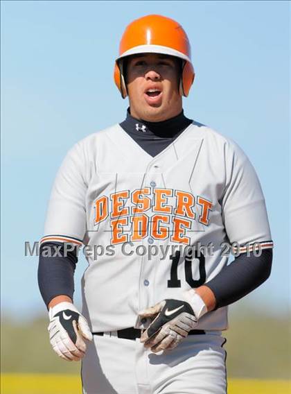 Thumbnail 2 in Desert Edge vs. San Elizario (Coach Bob National Invitational) photogallery.