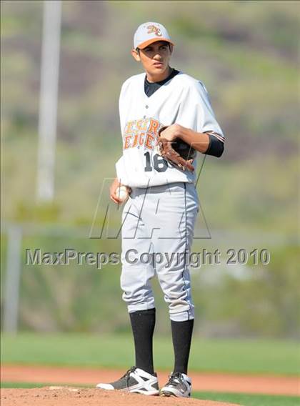 Thumbnail 3 in Desert Edge vs. San Elizario (Coach Bob National Invitational) photogallery.