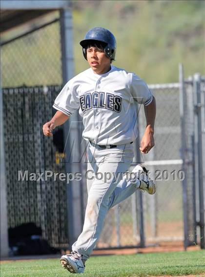Thumbnail 2 in Desert Edge vs. San Elizario (Coach Bob National Invitational) photogallery.