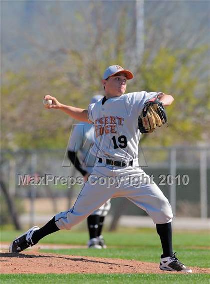 Thumbnail 2 in Desert Edge vs. San Elizario (Coach Bob National Invitational) photogallery.