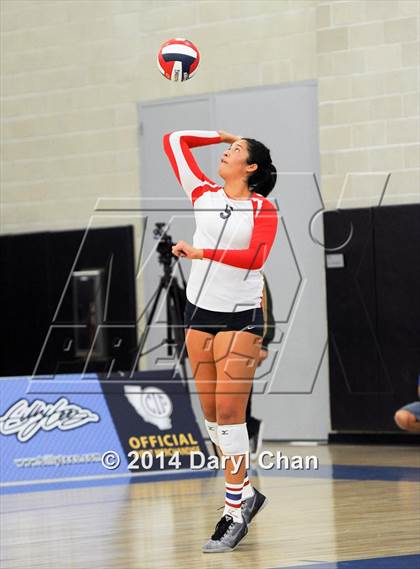 Thumbnail 2 in Pitman vs. Redondo Union (CIF D1 State Final) photogallery.