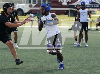 Thumbnail 2 in Chapel Hill vs. Kaufman (Texas State 7-on-7 Tournament) photogallery.