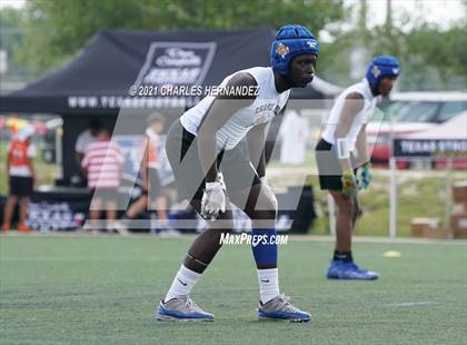 Thumbnail 1 in Chapel Hill vs. Kaufman (Texas State 7-on-7 Tournament) photogallery.