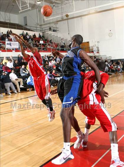 Thumbnail 3 in Windward vs. Leuzinger (Pangos Dream Classic) photogallery.