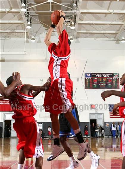Thumbnail 2 in Windward vs. Leuzinger (Pangos Dream Classic) photogallery.