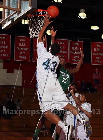 Thumbnail 2 in Perris vs Sacred Heart (MaxPreps Holiday Classic) photogallery.