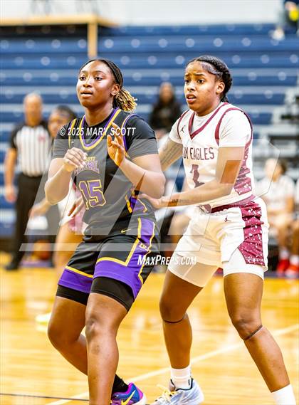 Thumbnail 2 in DeSoto Central @ Horn Lake photogallery.