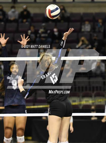 Thumbnail 3 in Grandview vs. Columbine (CHSAA 5A Semifinal) photogallery.