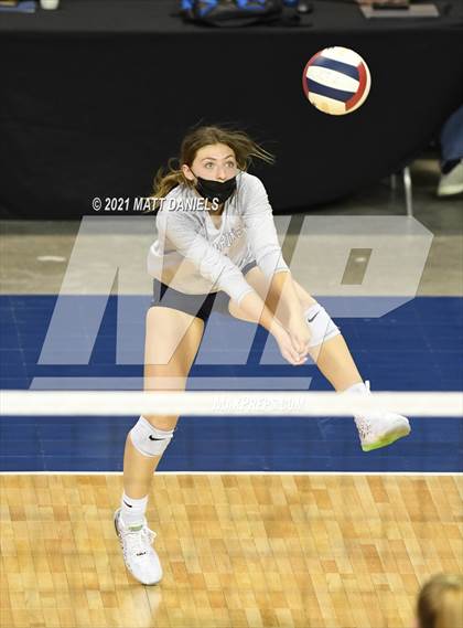 Thumbnail 3 in Grandview vs. Columbine (CHSAA 5A Semifinal) photogallery.