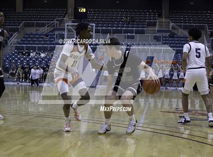 Thumbnail 2 in Seven Lakes vs Stratford (UIL 6A Region 3 & 4 Regional Quarterfinals) photogallery.