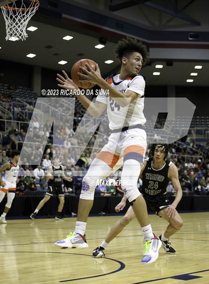 Thumbnail 2 in Seven Lakes vs Stratford (UIL 6A Region 3 & 4 Regional Quarterfinals) photogallery.