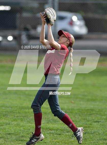 Thumbnail 2 in Ukiah vs. Calaveras (Pleasant Valley Tournament) photogallery.