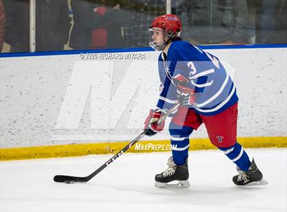 Thumbnail 1 in Concord vs. Trinity (NHIAA D1 Semifinal) photogallery.