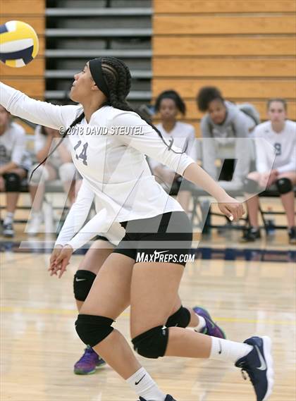 Thumbnail 2 in Antelope @ Inderkum photogallery.