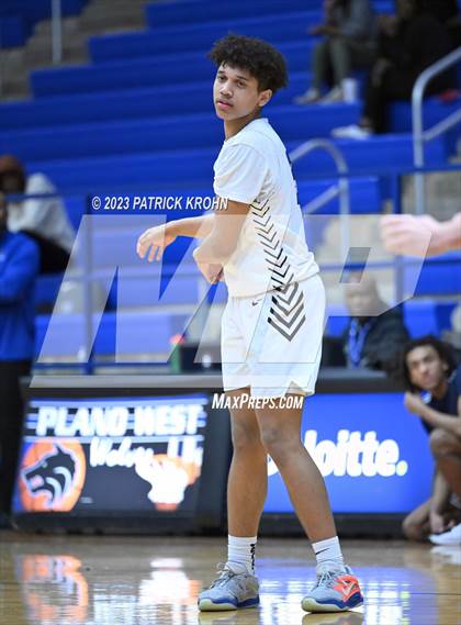 Thumbnail 1 in Flower Mound @ Plano West photogallery.