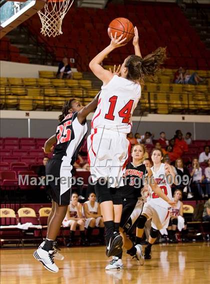 Thumbnail 2 in Wellington vs Texoma Christian (Fantasy of Lights Tournament) photogallery.