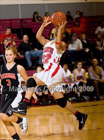 Thumbnail 3 in Wellington vs Texoma Christian (Fantasy of Lights Tournament) photogallery.