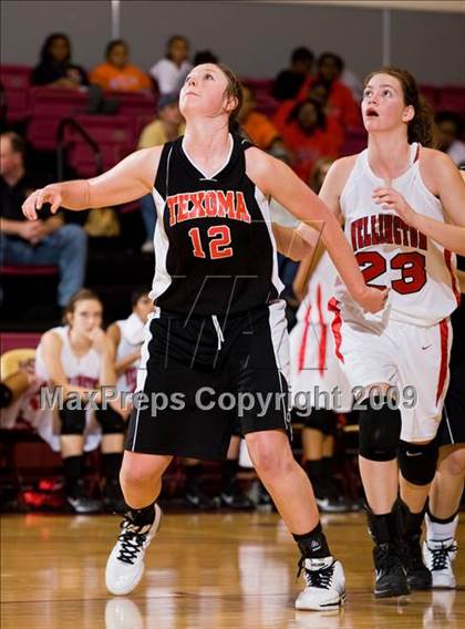 Thumbnail 1 in Wellington vs Texoma Christian (Fantasy of Lights Tournament) photogallery.