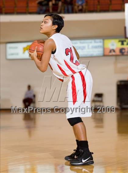 Thumbnail 1 in Wellington vs Texoma Christian (Fantasy of Lights Tournament) photogallery.