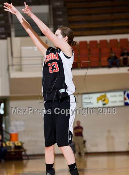 Thumbnail 2 in Wellington vs Texoma Christian (Fantasy of Lights Tournament) photogallery.