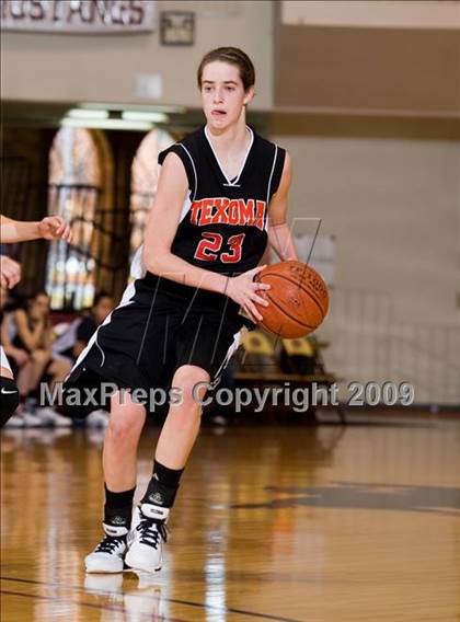 Thumbnail 1 in Wellington vs Texoma Christian (Fantasy of Lights Tournament) photogallery.