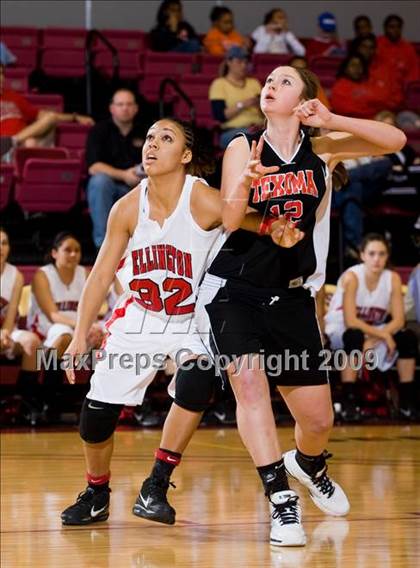 Thumbnail 1 in Wellington vs Texoma Christian (Fantasy of Lights Tournament) photogallery.