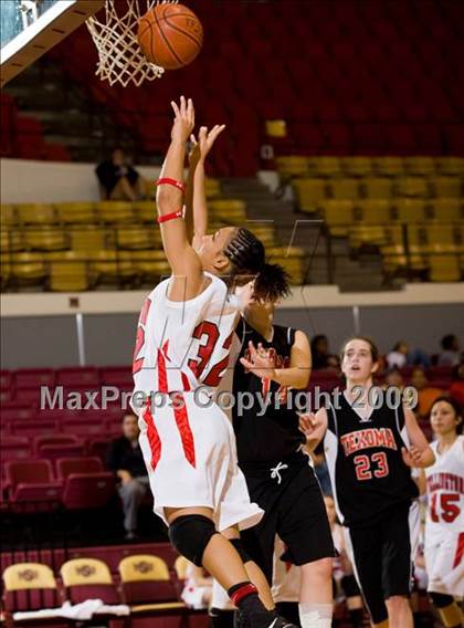 Thumbnail 3 in Wellington vs Texoma Christian (Fantasy of Lights Tournament) photogallery.