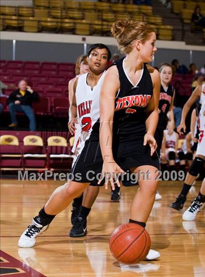 Thumbnail 2 in Wellington vs Texoma Christian (Fantasy of Lights Tournament) photogallery.