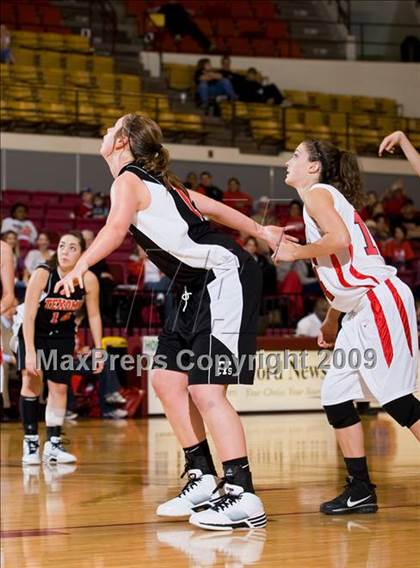 Thumbnail 3 in Wellington vs Texoma Christian (Fantasy of Lights Tournament) photogallery.