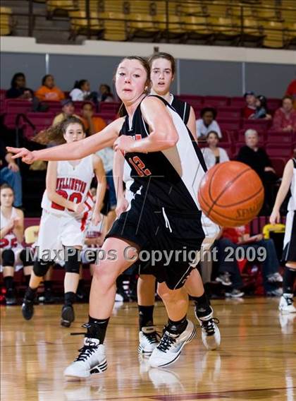 Thumbnail 1 in Wellington vs Texoma Christian (Fantasy of Lights Tournament) photogallery.