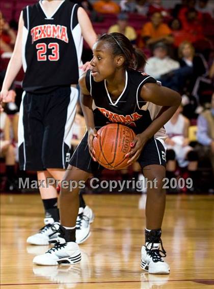 Thumbnail 3 in Wellington vs Texoma Christian (Fantasy of Lights Tournament) photogallery.