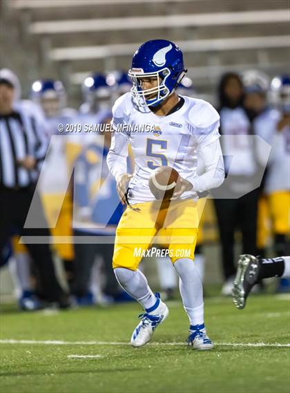 Thumbnail 3 in Omaha North @ Lincoln Southeast photogallery.