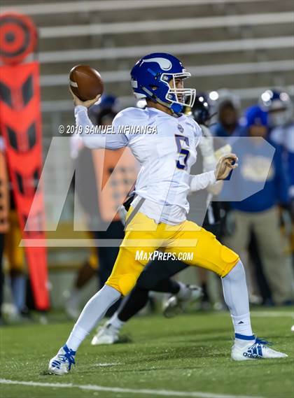 Thumbnail 1 in Omaha North @ Lincoln Southeast photogallery.