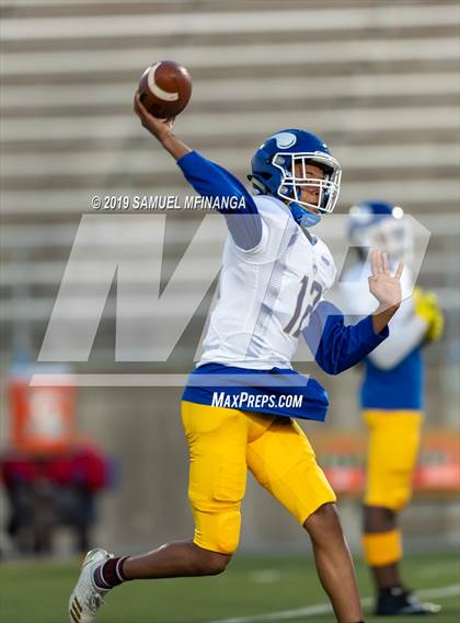 Thumbnail 1 in Omaha North @ Lincoln Southeast photogallery.