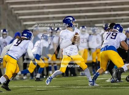 Thumbnail 3 in Omaha North @ Lincoln Southeast photogallery.