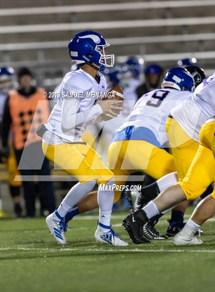 Thumbnail 2 in Omaha North @ Lincoln Southeast photogallery.