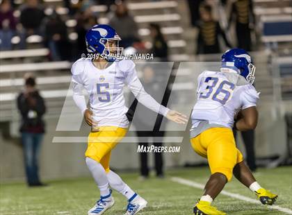 Thumbnail 2 in Omaha North @ Lincoln Southeast photogallery.