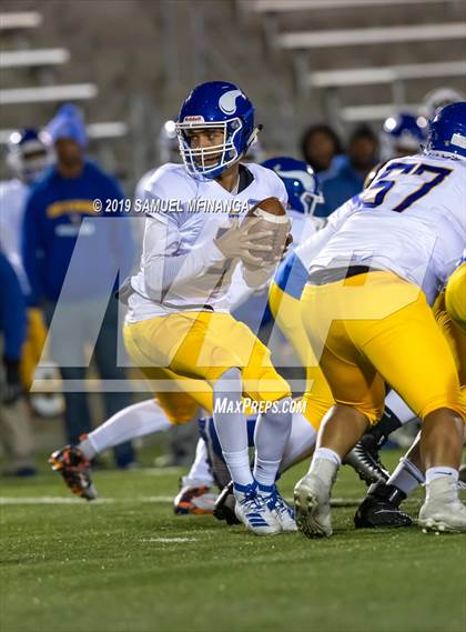 Thumbnail 3 in Omaha North @ Lincoln Southeast photogallery.