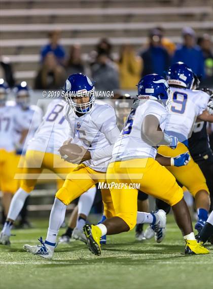 Thumbnail 2 in Omaha North @ Lincoln Southeast photogallery.