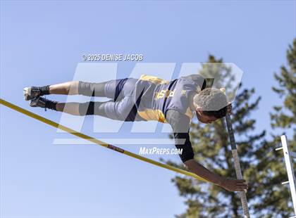 Thumbnail 2 in Myrhum Invitational (High Jump/Pole Vault) photogallery.