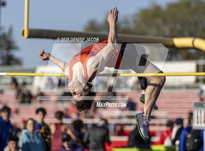 Thumbnail 1 in Myrhum Invitational (High Jump/Pole Vault) photogallery.