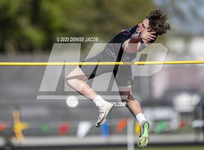 Thumbnail 3 in Myrhum Invitational (High Jump/Pole Vault) photogallery.
