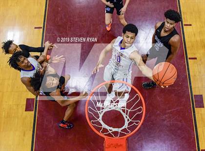 Thumbnail 1 in University vs. Montverde Academy (GEICO National Tournament Quarterfinal) photogallery.