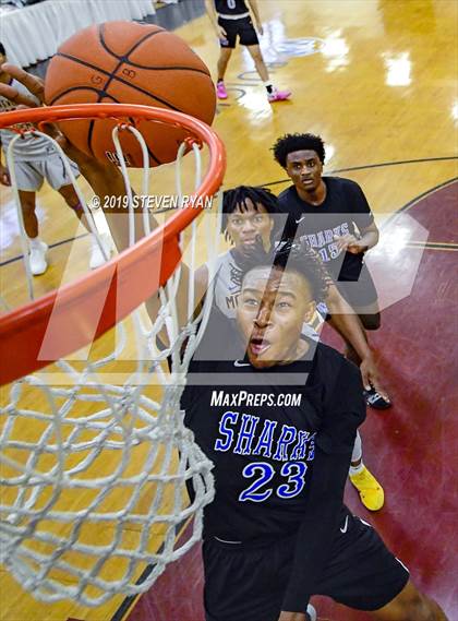 Thumbnail 3 in University vs. Montverde Academy (GEICO National Tournament Quarterfinal) photogallery.