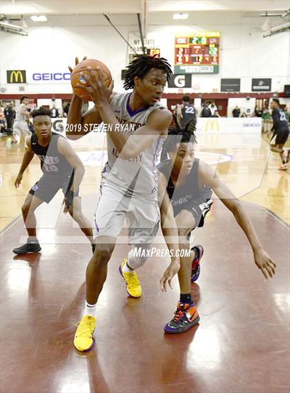 Thumbnail 2 in University vs. Montverde Academy (GEICO National Tournament Quarterfinal) photogallery.