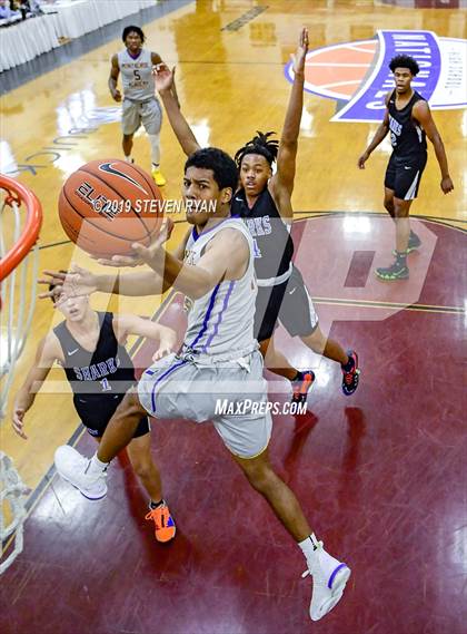 Thumbnail 3 in University vs. Montverde Academy (GEICO National Tournament Quarterfinal) photogallery.