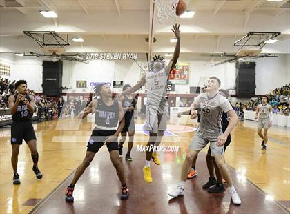 Thumbnail 3 in University vs. Montverde Academy (GEICO National Tournament Quarterfinal) photogallery.